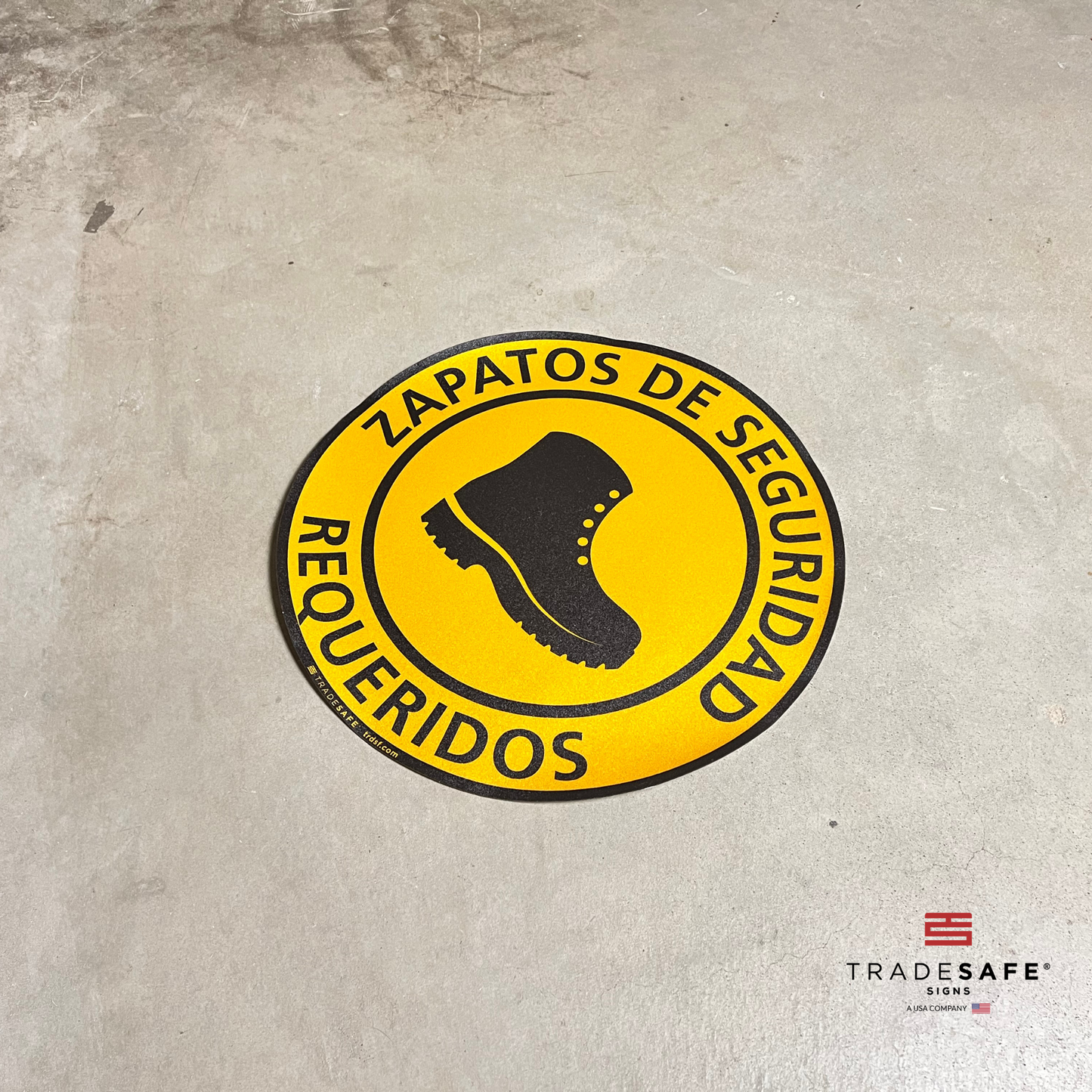 "zapatos de seguridad requeridos" sign vinyl sticker on floor