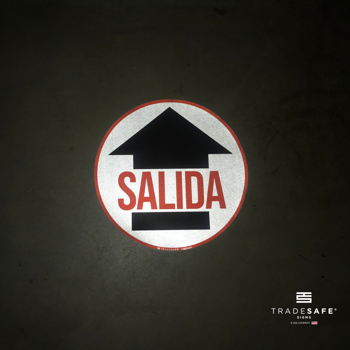 reflective attribute of salida sign on black background