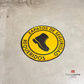 "zapatos de seguridad requeridos" sign vinyl sticker on floor